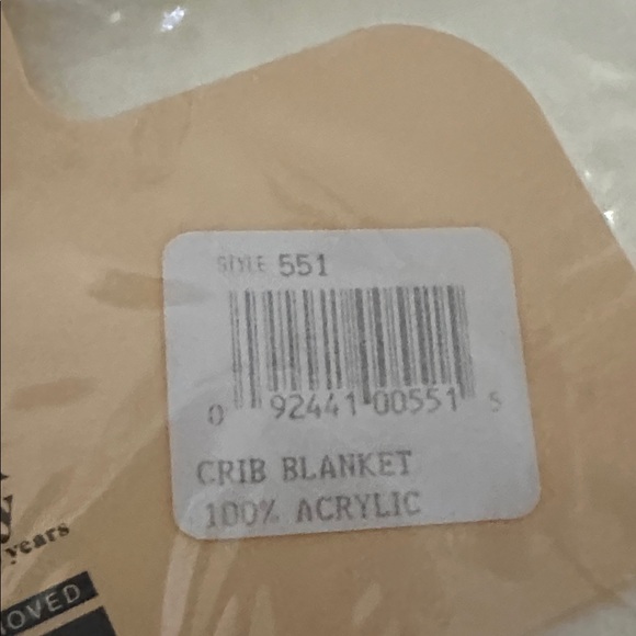 Vintage Quiltex Beatrix Potter Blanket - Yellow and Blue - Picture 7 of 9